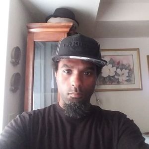 Meet your Posher, Carlos